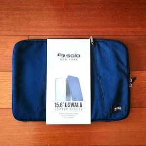 NWT Solo New York 15.6" Oswald Navy blue laptop sleeve. One size.